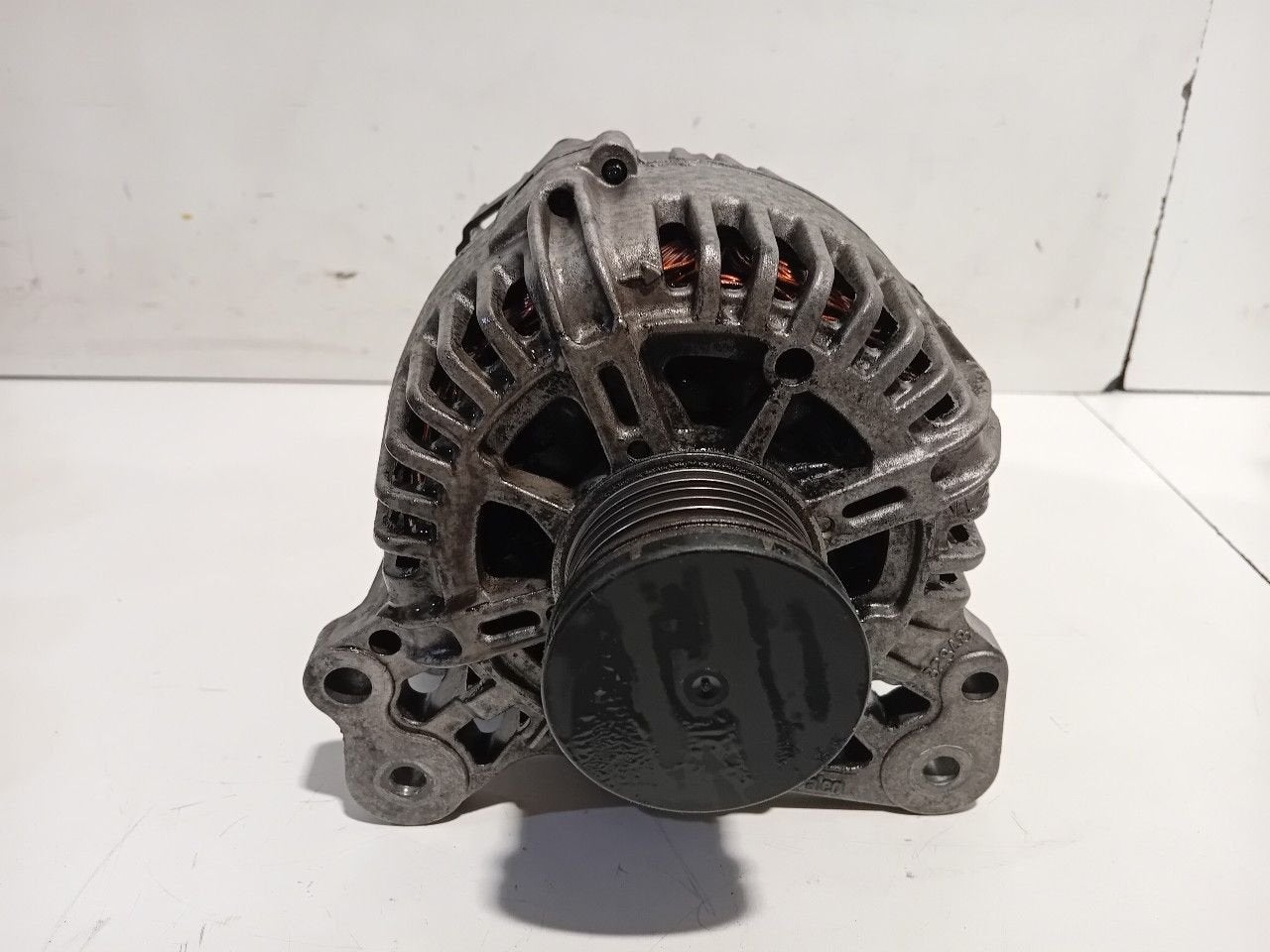 Dynamo Volkswagen Golf, Auto-onderdelen, Onderdelen@venauto.nl, Van der Ven Autorecycling B.V., Gebruikt, Ettenseweg 76, 4706 PB Roosendaal, The Netherlands