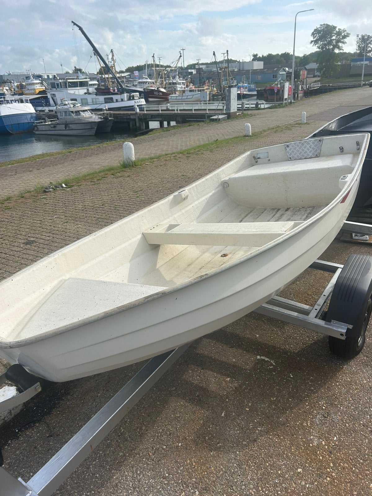 Rana 10  roeiboot/visboot, Ophalen, Zo goed als nieuw