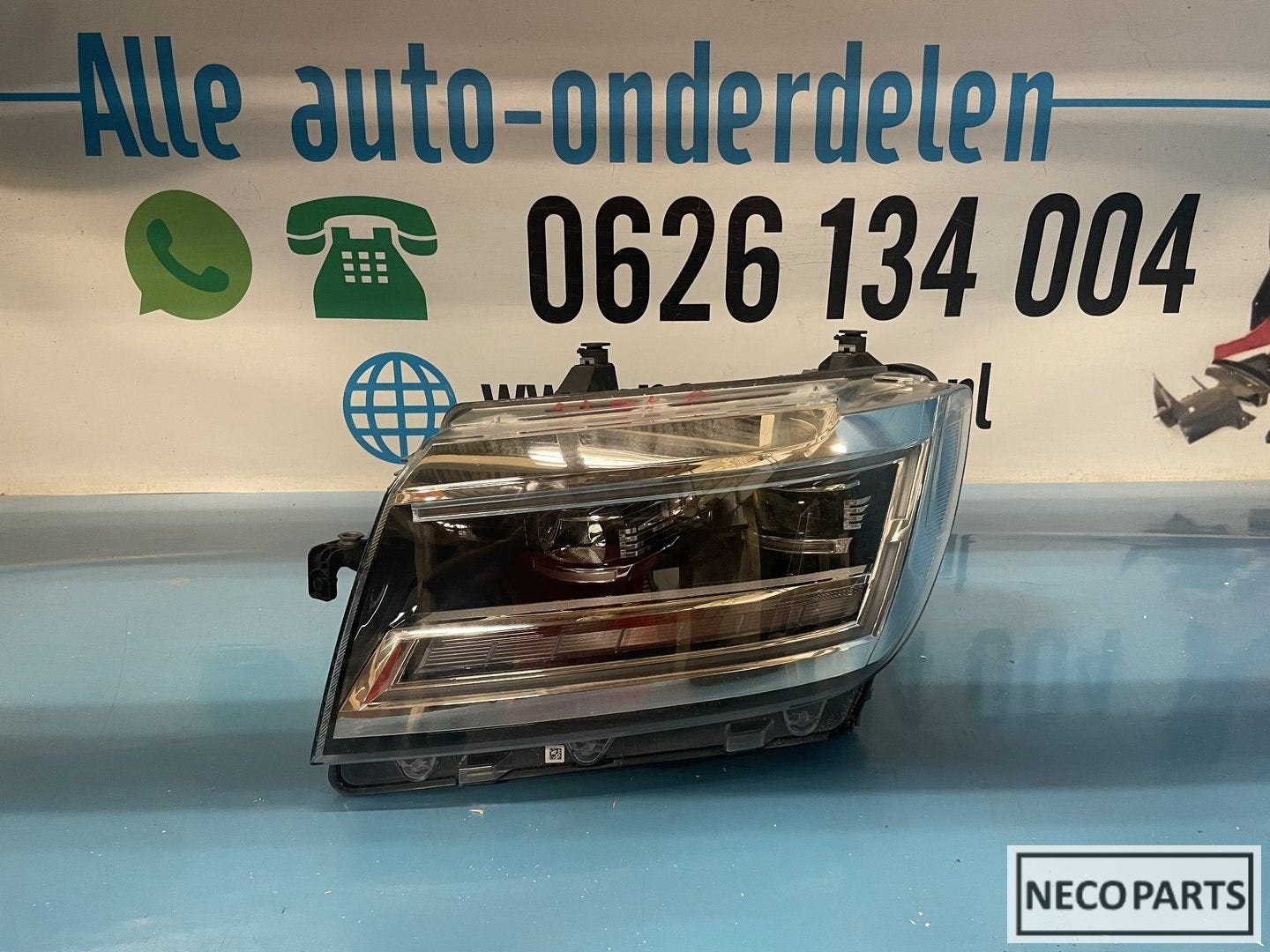 VW CRAFTER FULL LED KOPLAMP ORIGINEEL ALLES LEVERBAAR !!, Gebruikt, -, Volkswagen, -