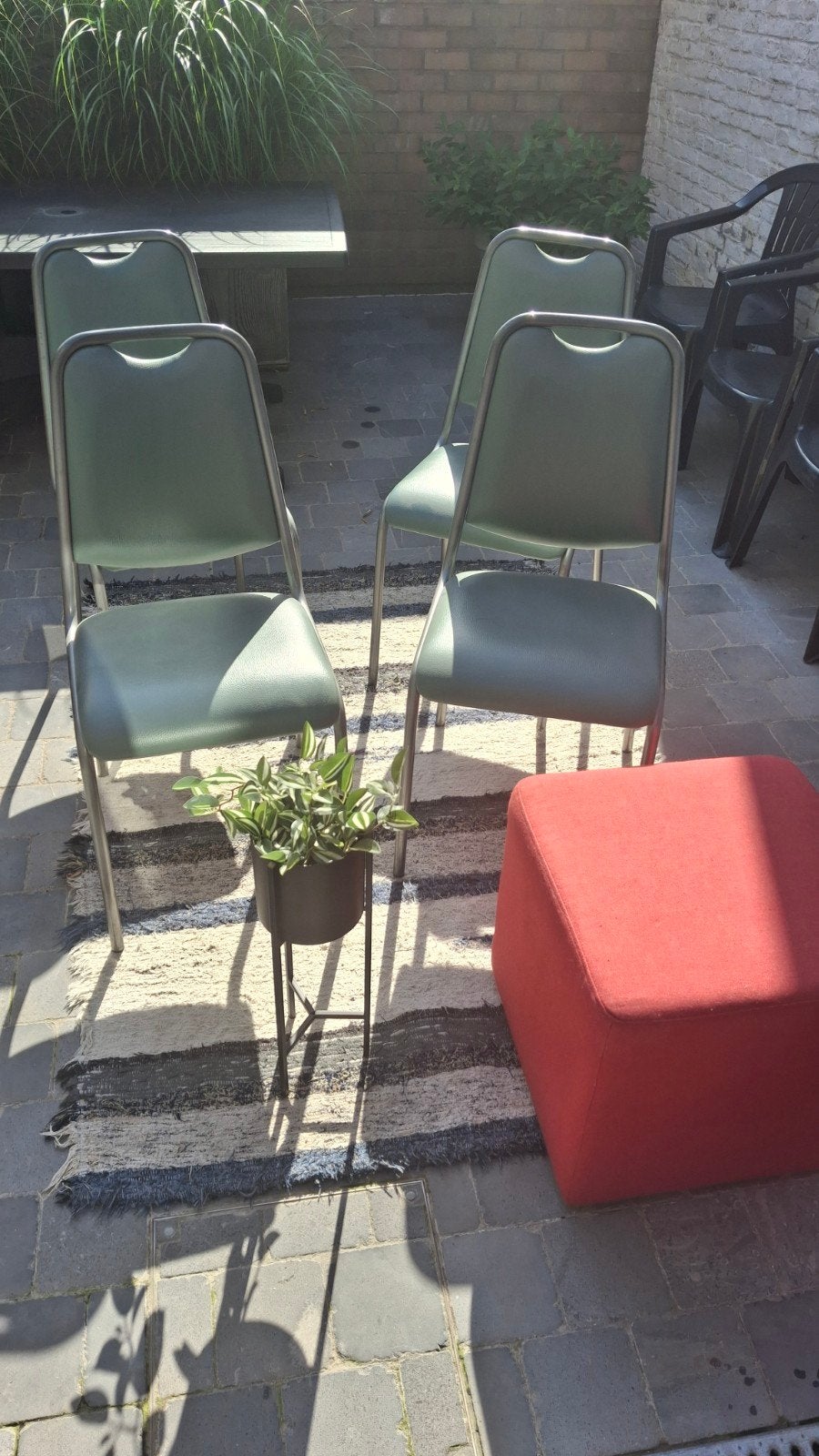 Stoelen, poef, tapijt, plantenhouder, Huis en Inrichting, Ophalen