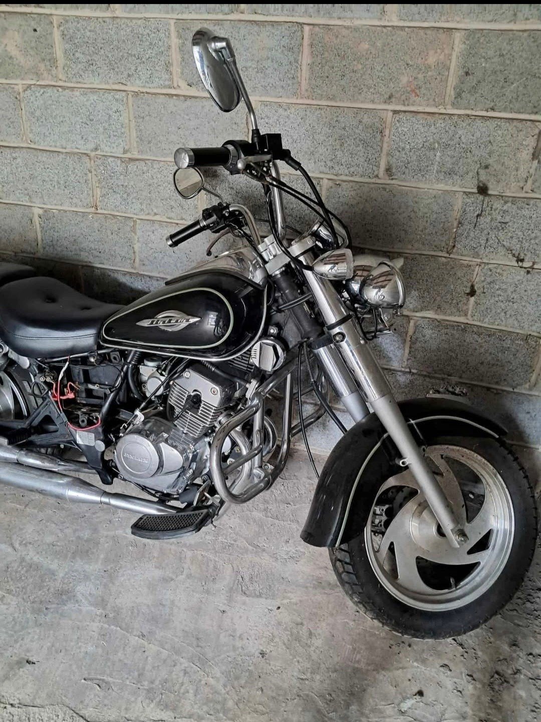 Jinlun jl125-11, Motoren, Jinlun, 2 cilinders, Occasion, Chopper