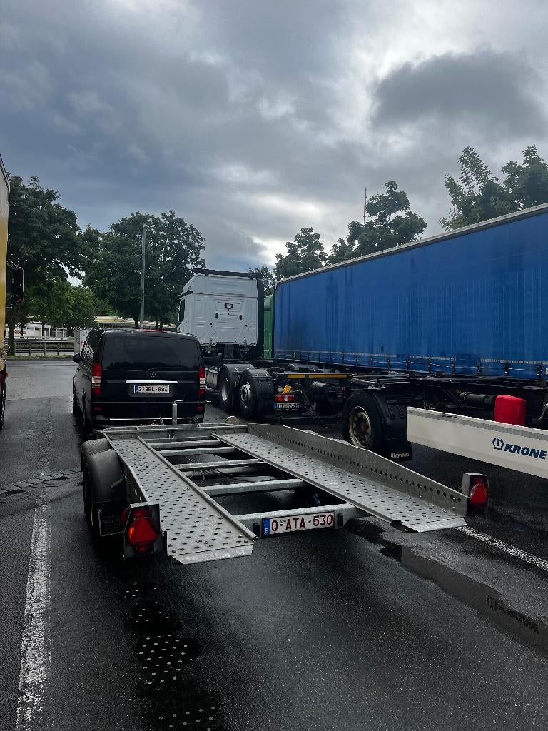 Te huur: Kantelbare Autotransporter / Autoambulance – 3000kg, Ophalen, Zo goed als nieuw