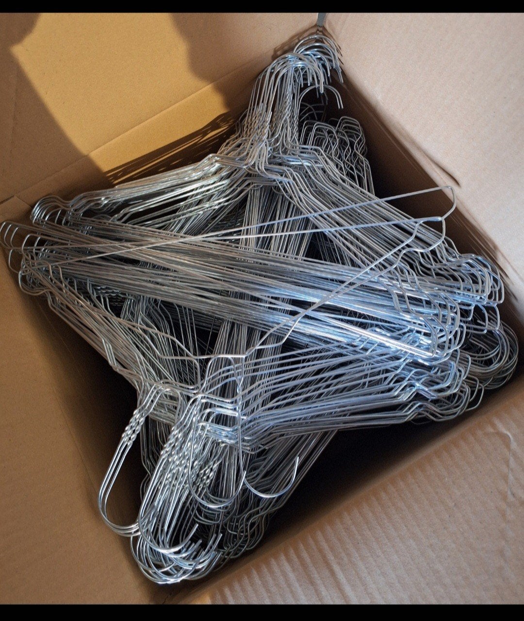 Lot de 1200 cintres neuf, Zakelijke goederen, Stock en Retail | Partijen goederen, Ophalen