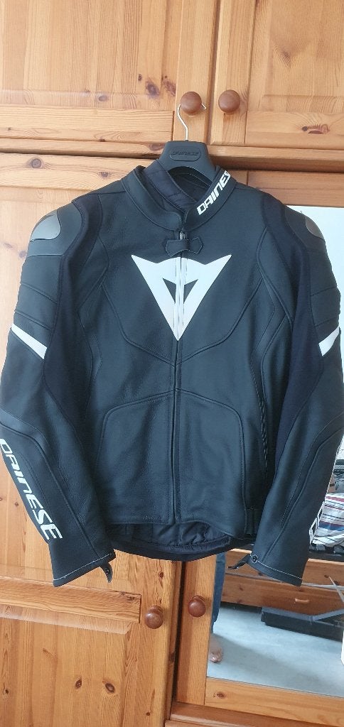 Nieuwe Dainese Avro 4 jas maat 52, Dainese, Heren, Jas | leer, Ophalen