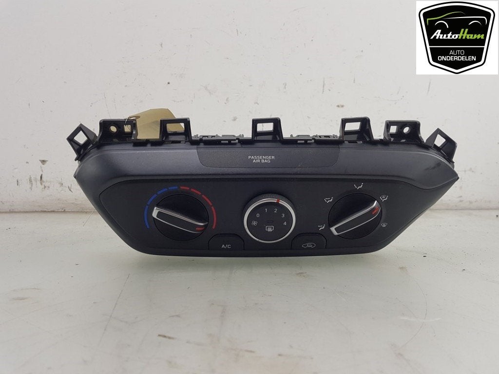 PANNEAU DE COMMANDE CHAUFFAGE CLIMATISATION i20 (BC3), Utilisé, Hyundai