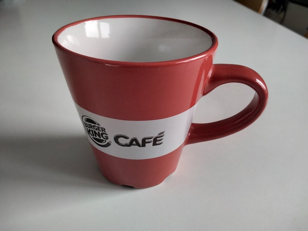 Grand mug collector céramique émaillée BURGER KING 2012, Maison & Meubles, Cuisine | Vaisselle, Comme neuf, Mug, Céramique, Enlèvement ou Envoi