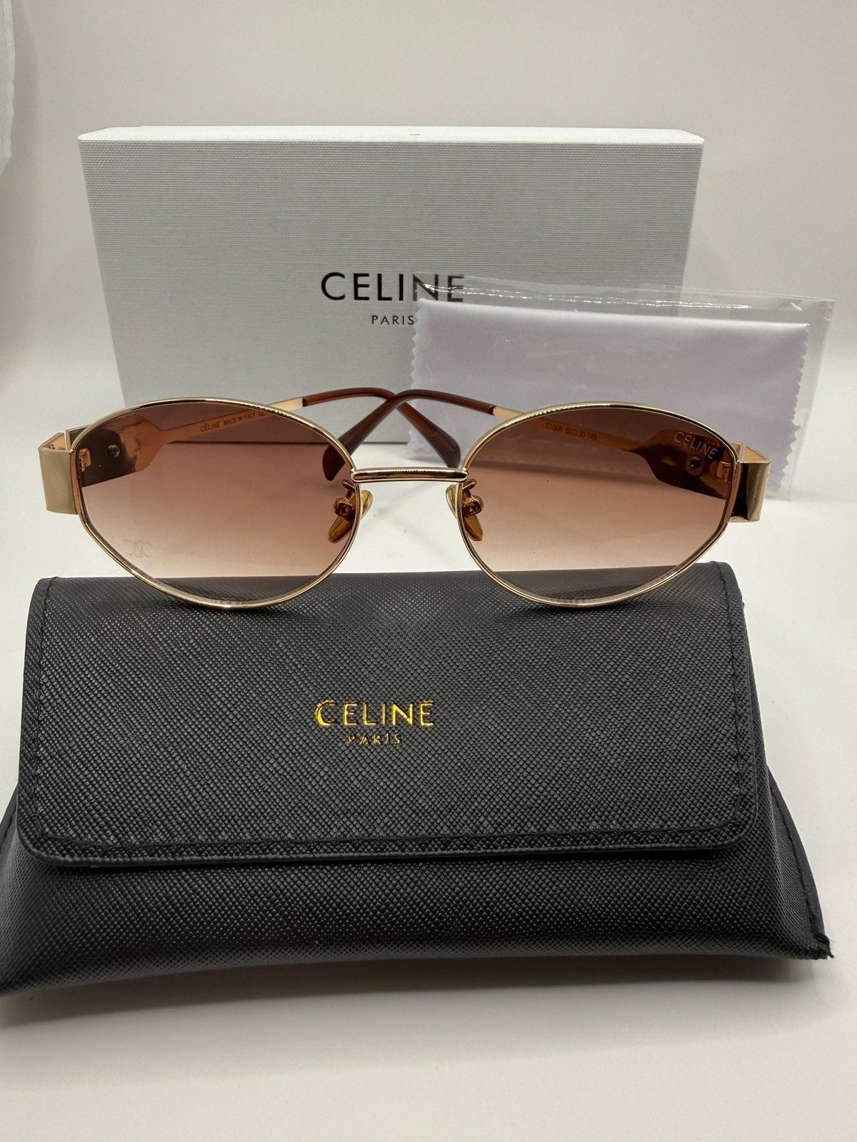 Céline zonnebril 40 euro 3 voor 100 euro, Ophalen of Verzenden, Nieuw, Zonnebril