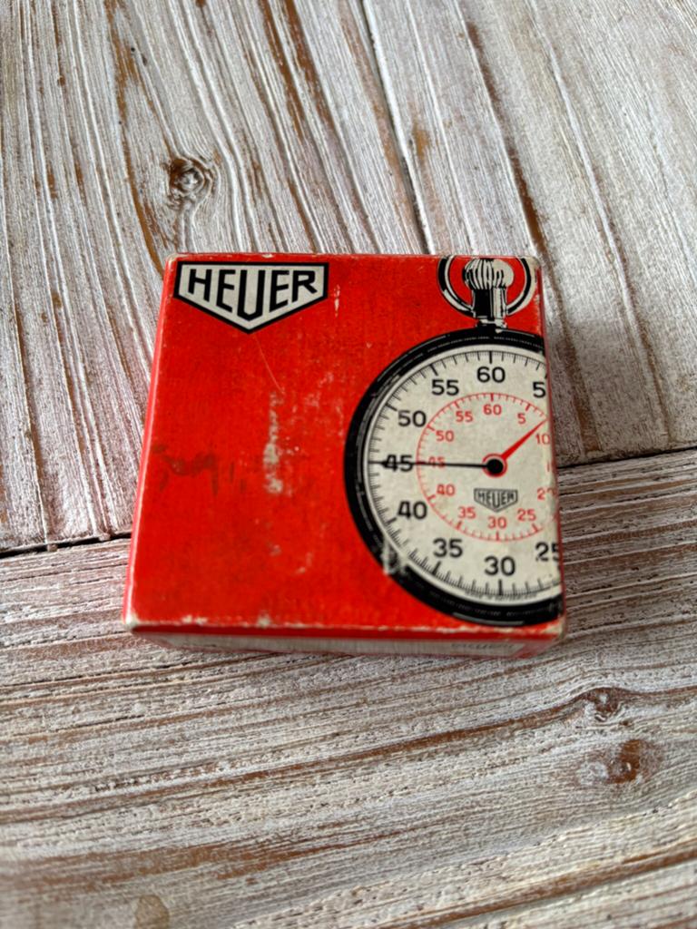 Chronomètre Heuer défectueux pour les pièces., Enlèvement ou Envoi, Omega