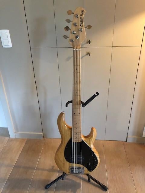 Sterling Ray 35 natural basgitaar 5 string (Musicman), Muziek en Instrumenten, Ophalen, Zo goed als nieuw, Elektrisch, 5-snarig