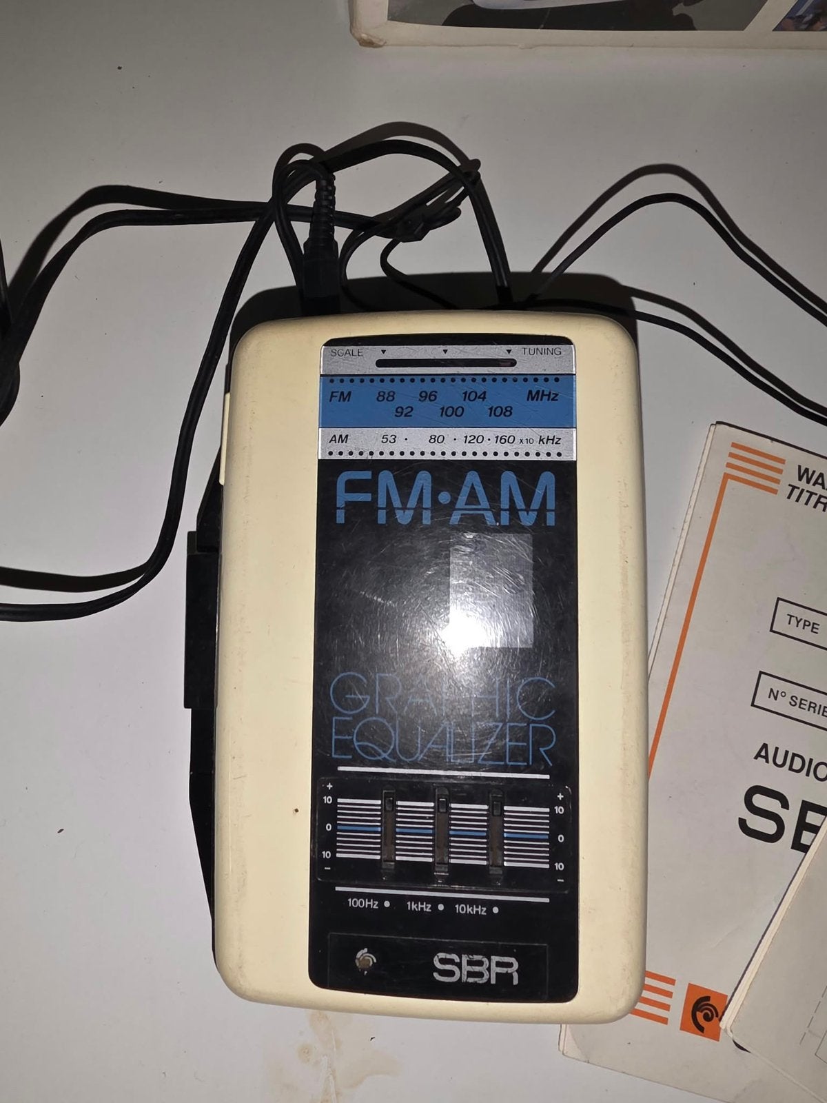 Ancien lecteur cassette stéréo SBR FM/AM, Enlèvement, Walkman ou Baladeur