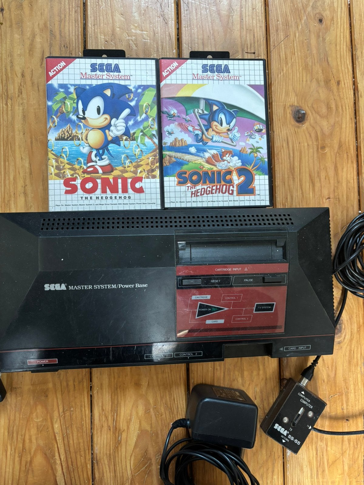 Sega Master System + 2 manettes + Sonic 1 & 2 — 140€, Enlèvement, Comme neuf
