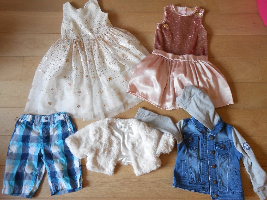robe princesse, veste jeans ou en peluche, bermuda 6A 4 à 7e, Enfants & Bébés, Enlèvement, Comme neuf, Garçon ou Fille