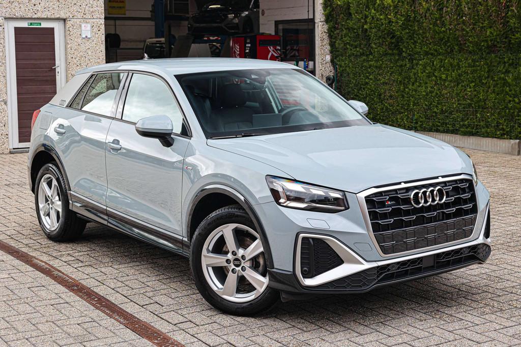 Audi Q2 S-LINE*ACHTERUITRIJCAMERA*NAVIGATIE*ZETELVERWARMING*, Voorwielaandrijving, Blauw, Bedrijf, 3 cilinders