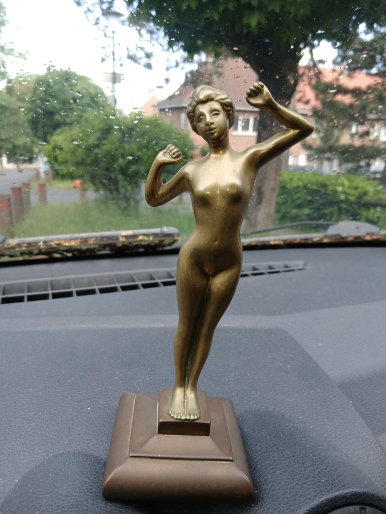 Bronzen beeldje, Antiek en Kunst, Ophalen of Verzenden