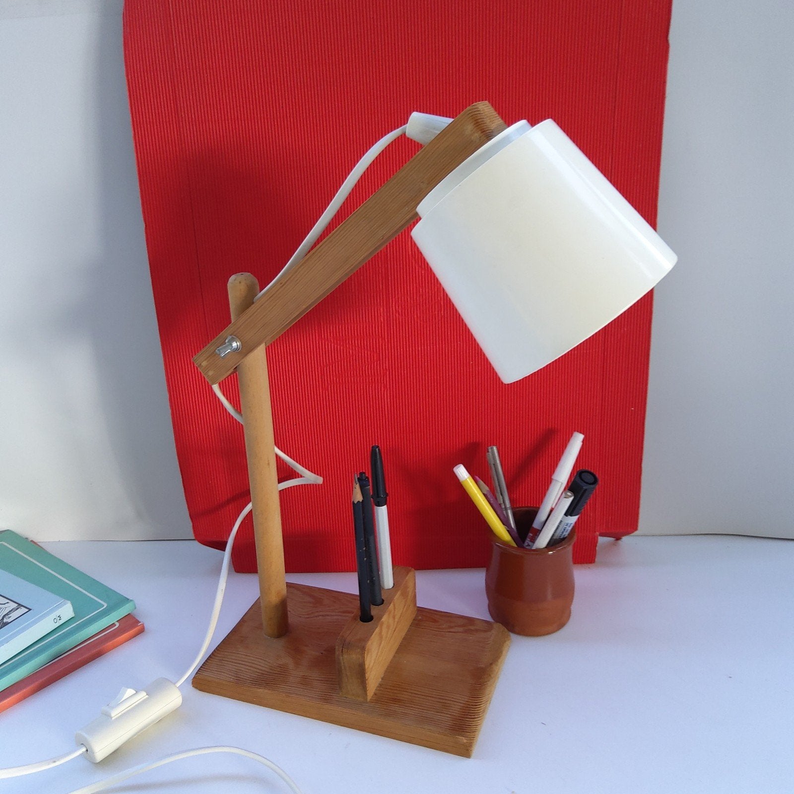 Houten vintage bureaulamp met pennenhouder., Ophalen, Gebruikt