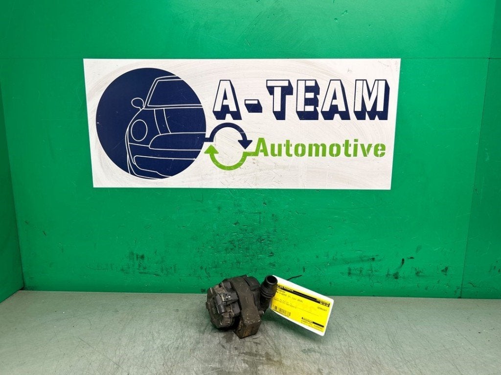 POMPE A EAU BMW 5 serie (G30) (|0392024064|863823803|), Utilisé, BMW, Petuelring 130
80809  München, DE, Bayerische Motoren Werke AG