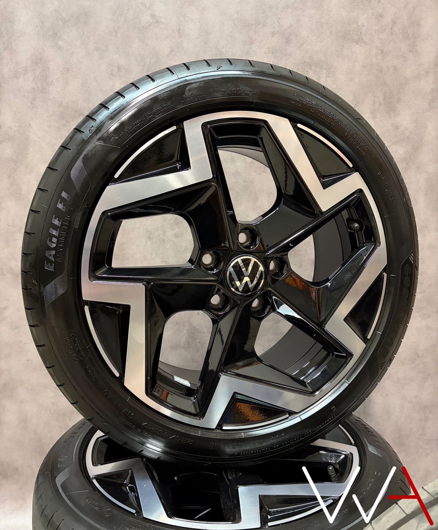 17'' Volkswagen Golf 8 Facelift R-Line Coventry velgen, Pneus et Jantes, Véhicule de tourisme, Pneus été, -