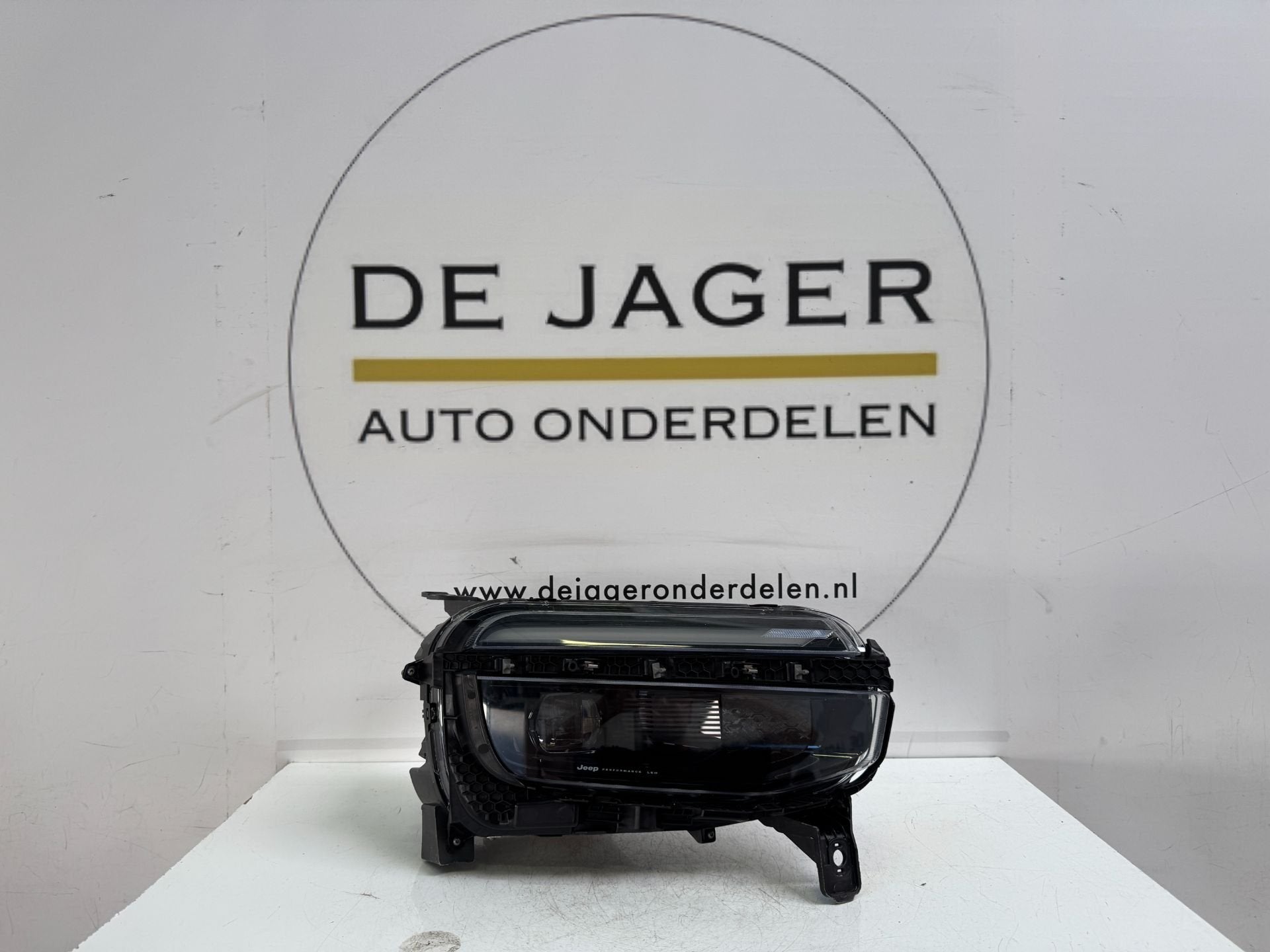 JEEP AVENGER PERFORMANCE LED KOPLAMP 52218717 RECHTS K3 23-, Gebruikt, Stellantis N.V., Info@stellantis.com, Taurusavenue 1
2132 LS  Hoofddorp, NL
