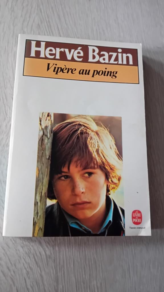 Livre vipère au poing, Enlèvement, Utilisé, Bazin