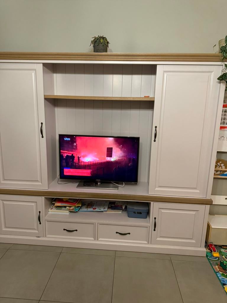 Tv meubel, Ophalen