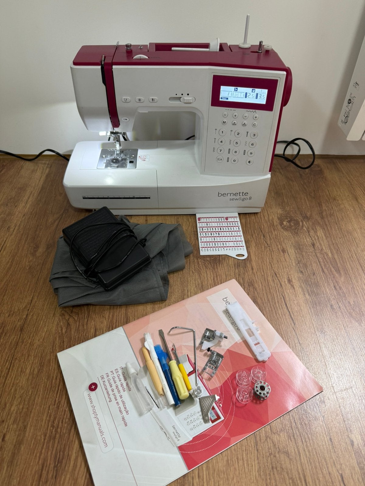 Bernette Sew&Go 8 naaimachine, Hobby en Vrije tijd, Ophalen, Zo goed als nieuw, Naaimachine, Overige merken