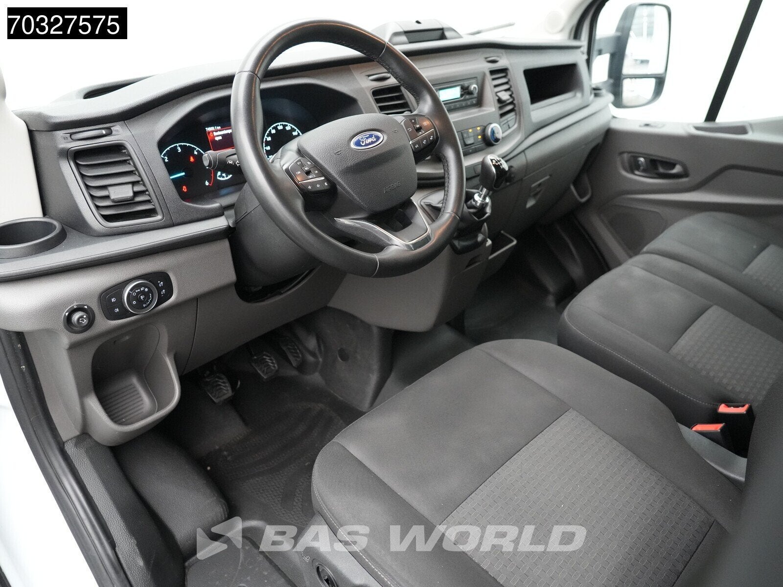 Ford Transit 130pk Laadklep Bakwagen Airco Cruise Euro6 Meub, Autos, Achat, Euro 6, Entreprise, 3 places