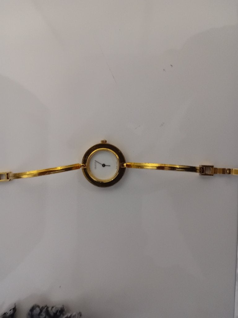 Montre femme Gucci  vintage  or, Bijoux, Sacs & Beauté, Enlèvement ou Envoi, Or, Or