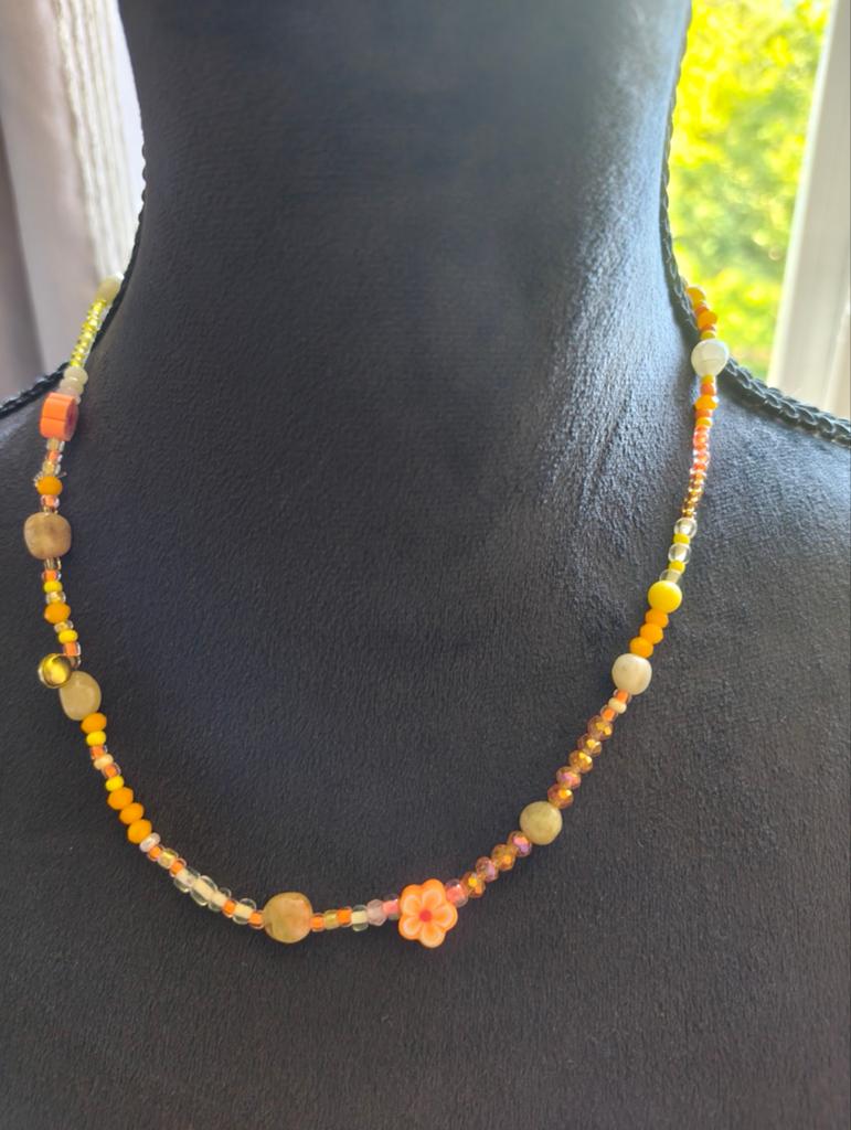 Leuke kleine handgemaakte ketting, Handtassen en Accessoires, Kettingen, Ophalen of Verzenden