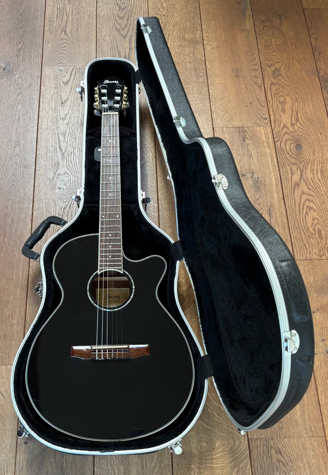 Ibanez electro akoestische gitaar, Ophalen, Zo goed als nieuw, Klassieke of Spaanse gitaar, Met koffer