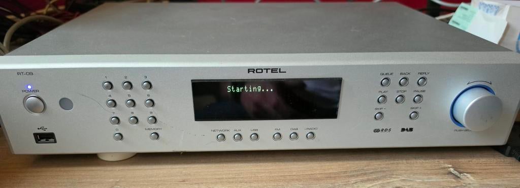 Rotel RT-09 FM, internet radio, usb 'streamer, Enlèvement ou Envoi