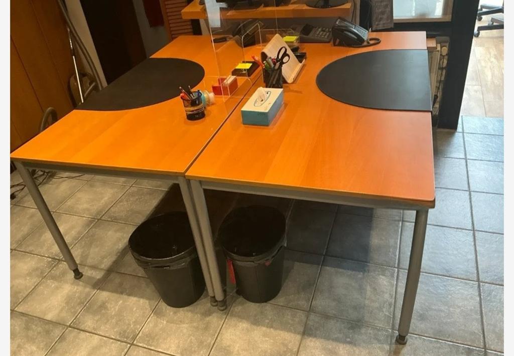 Volledige Bureau combinatie+ kastjes en roltrolley