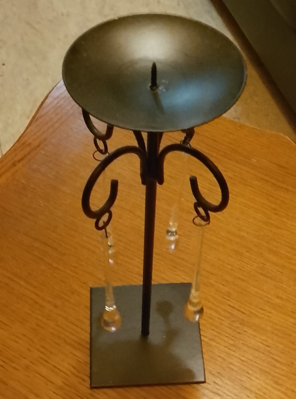 metalen kandelaar met glazen belletjes, Ophalen, Kandelaar