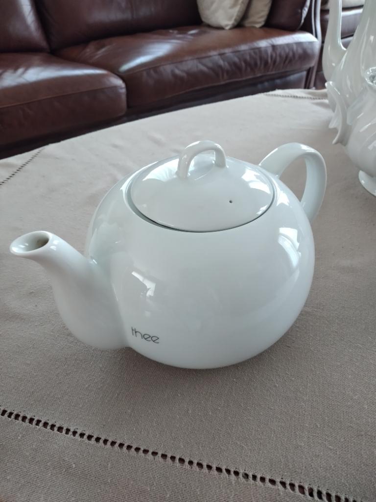 Theepot, Ophalen, Porselein