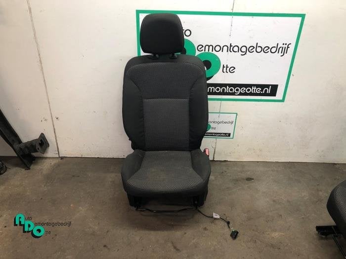 Stoel rechts van een Mercedes Citan (Citan 12-), Auto-onderdelen, Interieur en Bekleding, Mercedes-Benz, Gebruikt, 3 maanden garantie