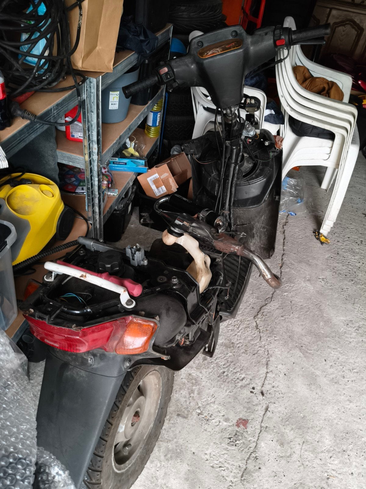 MBK Rocket A-klasse 50cc – met nieuwe zwarte kappen, Fietsen en Brommers, Ophalen of Verzenden, Gebruikt, Overige typen, Mbk