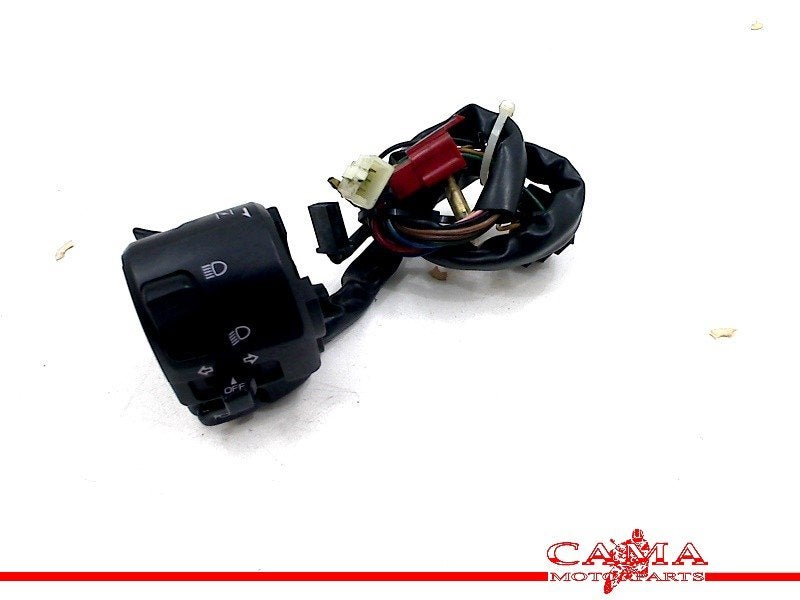 COMMUTATEUR GAUCHE Yamaha YZF R1 2000-2001 (YZF-R1 5JJ), Dhr. S. di Majo, Utilisé, Info@cama-motorparts.nl, P.J. Troelstraweg 8 8
3144 CX  MAASSLUIS, NL