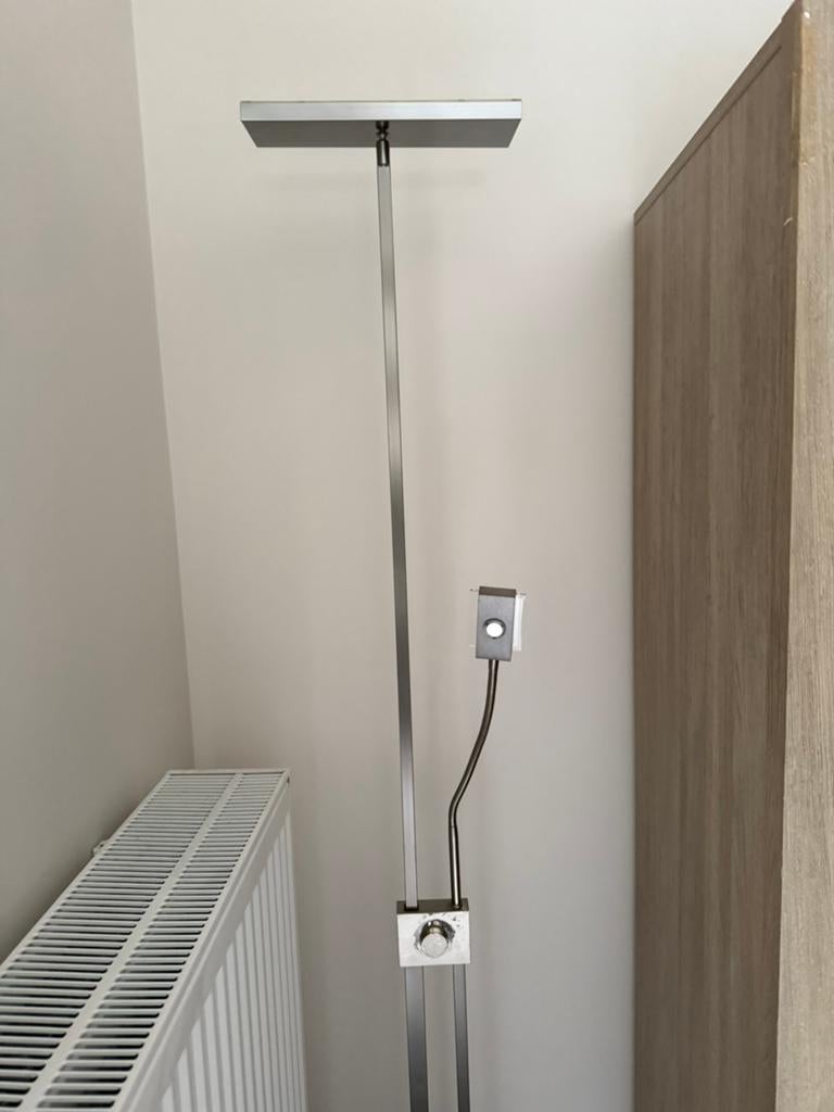 Lampadaire led avec lampe de lecture, Maison & Meubles, Lampes | Lampadaires, Utilisé, Métal, Moderne, 150 à 200 cm