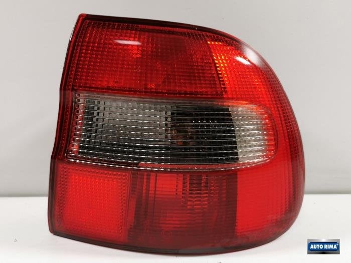 Achterlicht rechts van een Volvo V40, Auto-onderdelen, Gebruikt, -, -, Ophalen of Verzenden