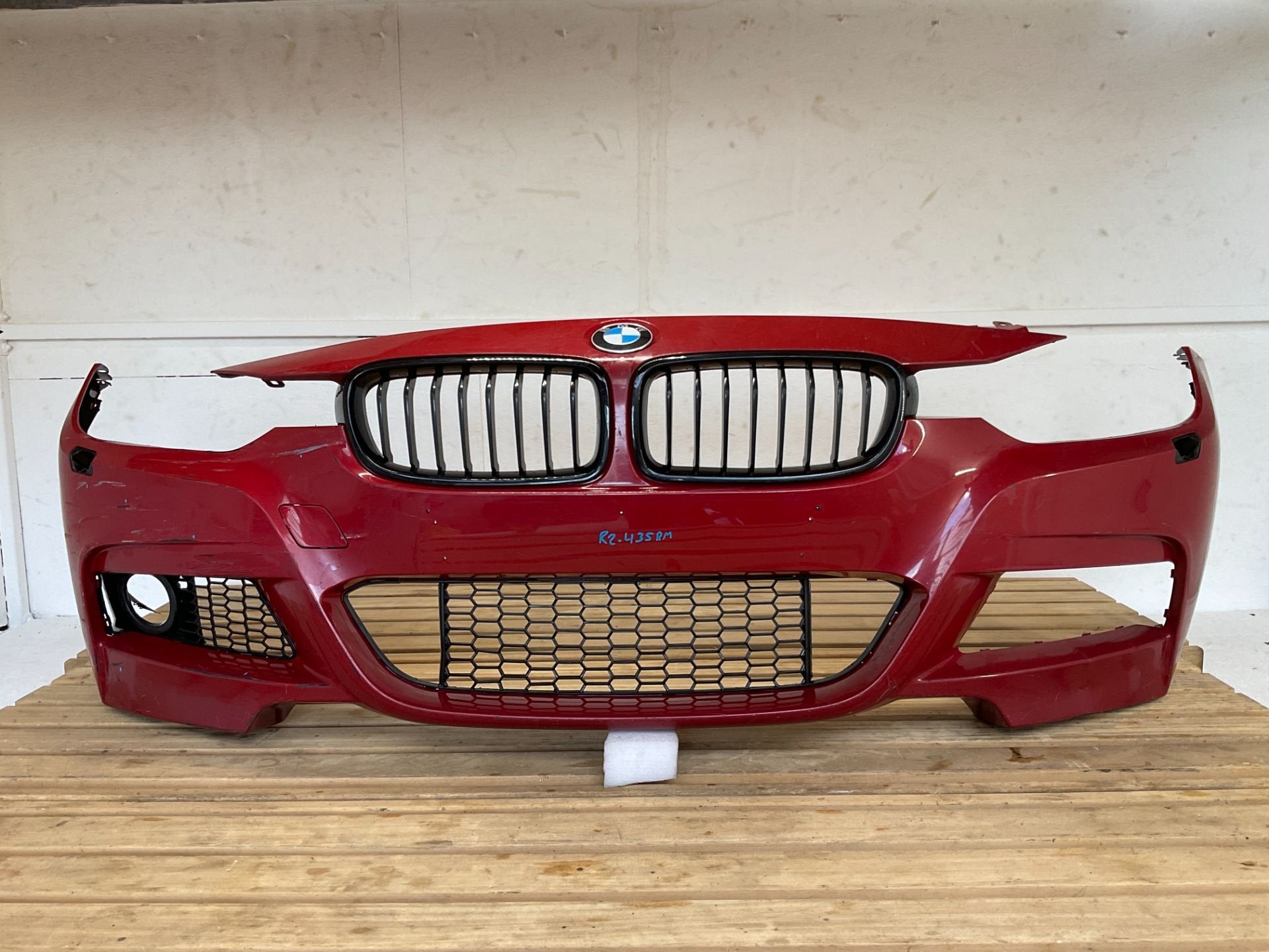 Bumper BMW 3 Serie F30 F31 MPakket M-Pakket Voorbumper KLS R, Petuelring 130
80788  Munich, DE, Gebruikt, Voor, Info@bmw.de