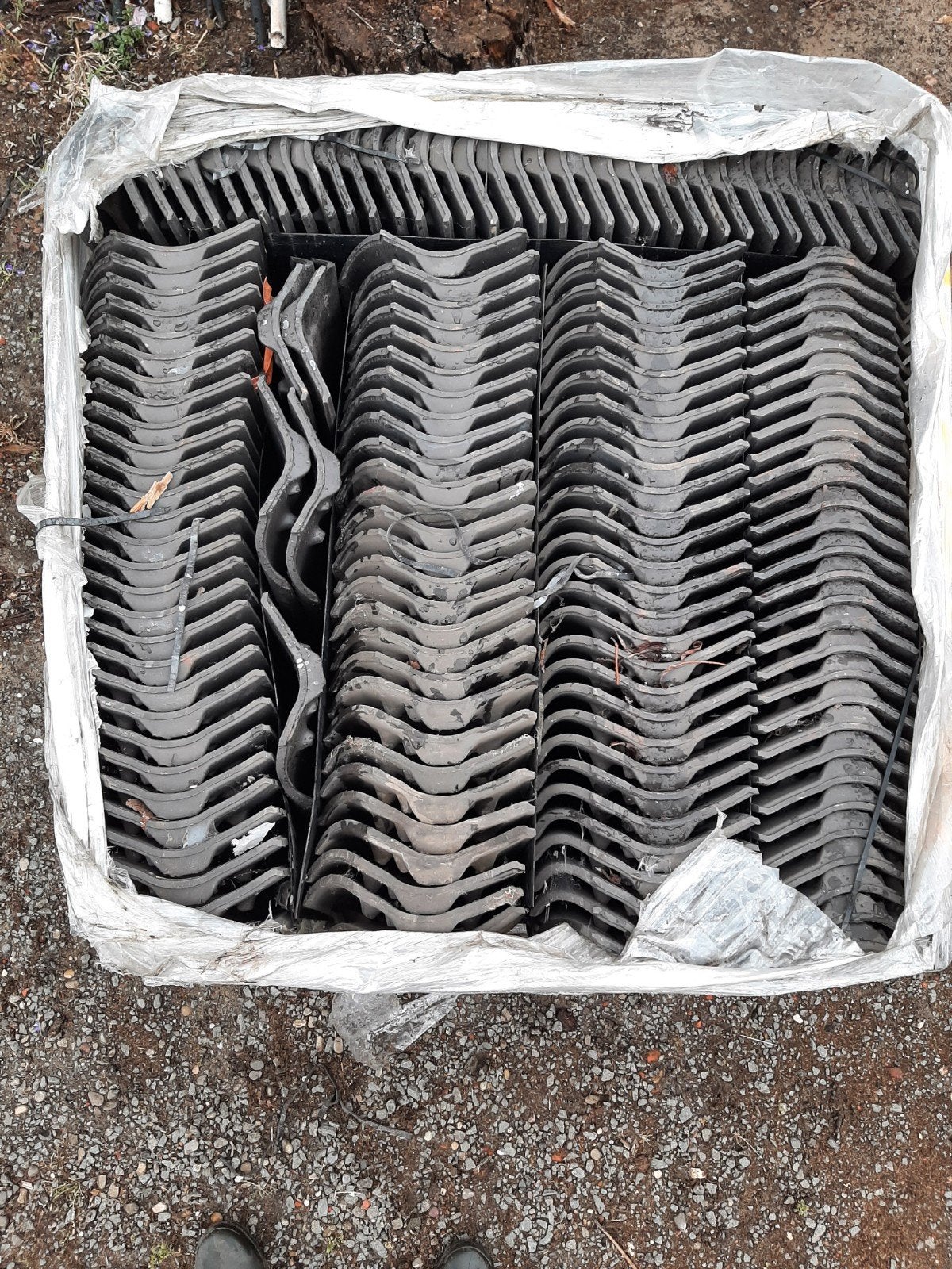 Dakpan Oude Holle 451 vieilli blauw gesmoord., Doe-het-zelf en Bouw, Ophalen, Blauw, Dakpannen