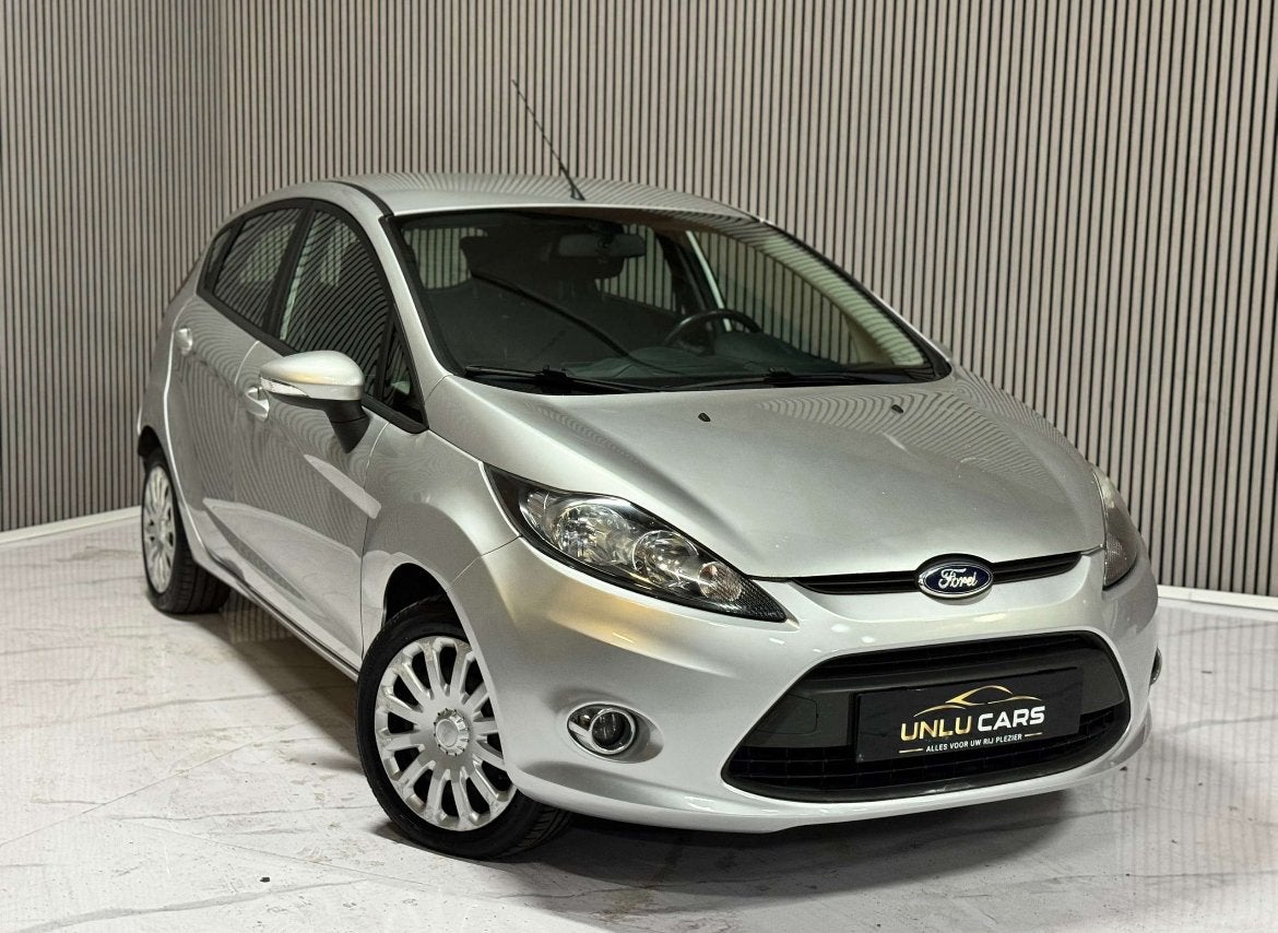 Ford Fiesta 1.25i, Autos, Achat, https://public.car-pass.be/vhr/a60e5c10-b1bc-402d-8ad8-f7a3539349fd, Entreprise, Noir