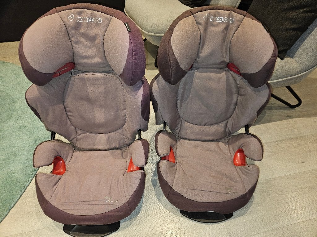 2 sièges auto Maxi Cosi Rodi Airprotect, Enfants & Bébés, Sièges auto, Utilisé, Maxi-Cosi, 15 à 36 kg, Ceinture de sécurité, Dossier réglable