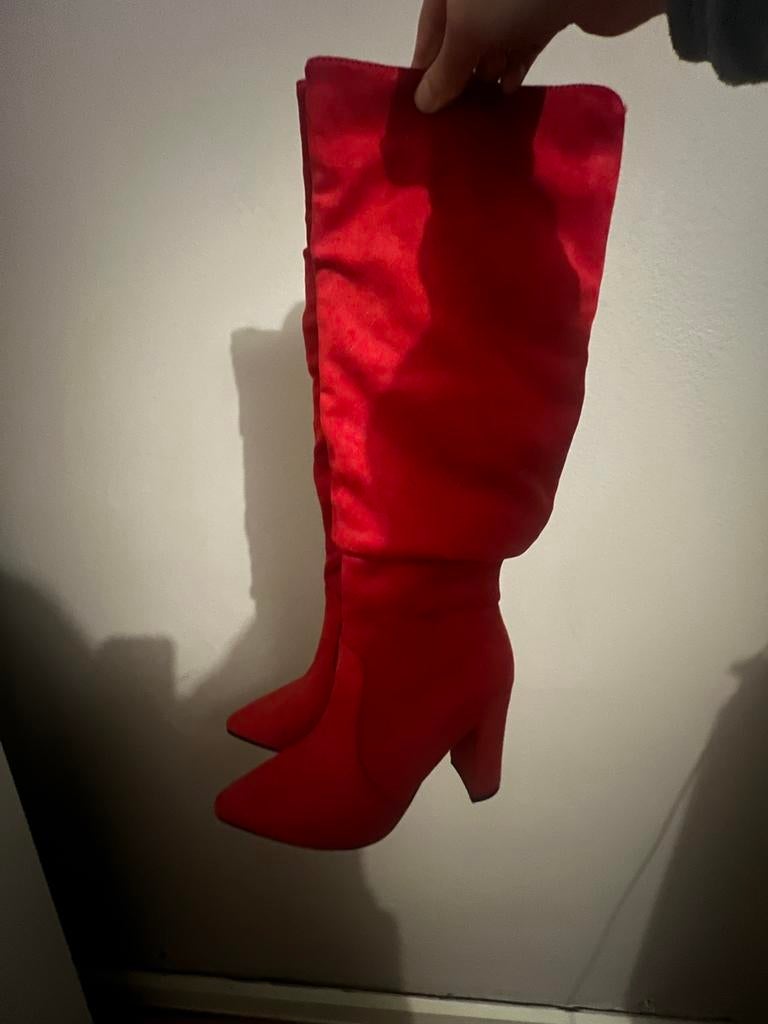 Laarzen, Kleding | Dames, Schoenen, Hoge laarzen, Ophalen of Verzenden, Zo goed als nieuw, Rood