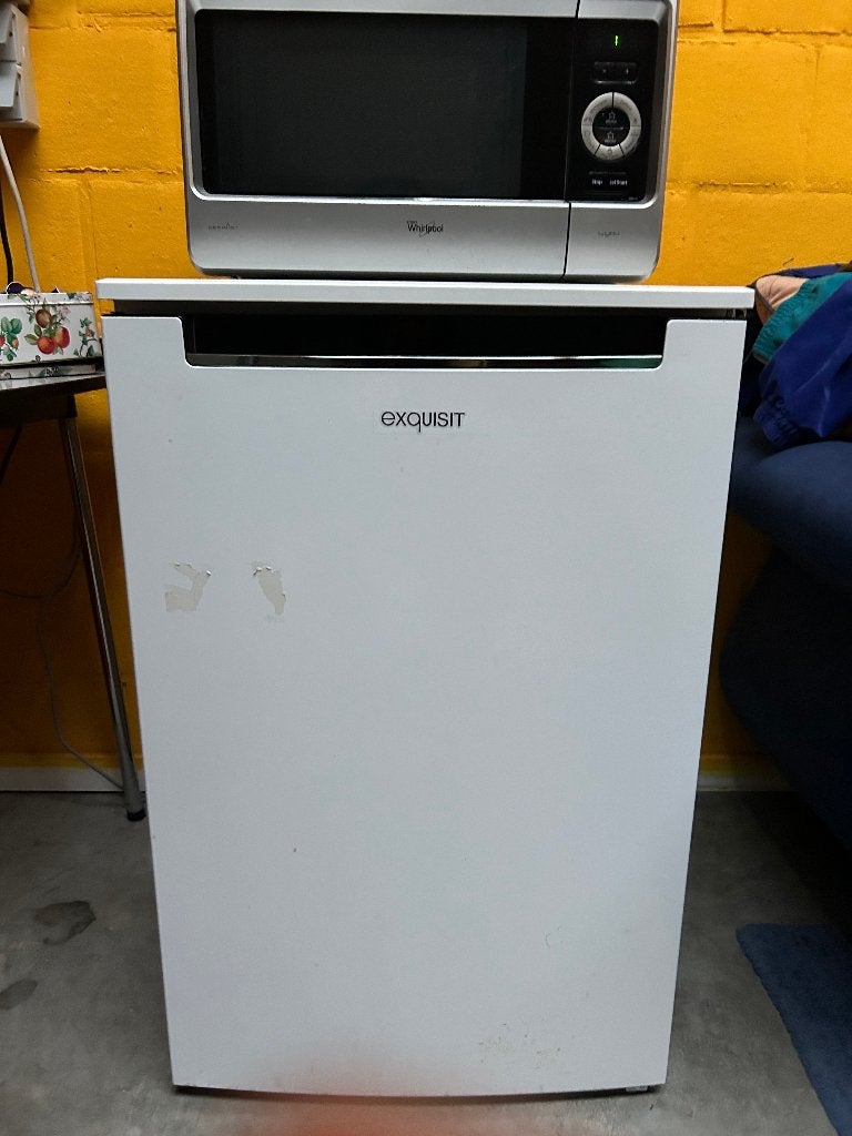 Koelkast Exquisit + microgolf Whirlpool in goede staat!, 85 à 120 cm, Sans bac à congélation, Enlèvement, Utilisé