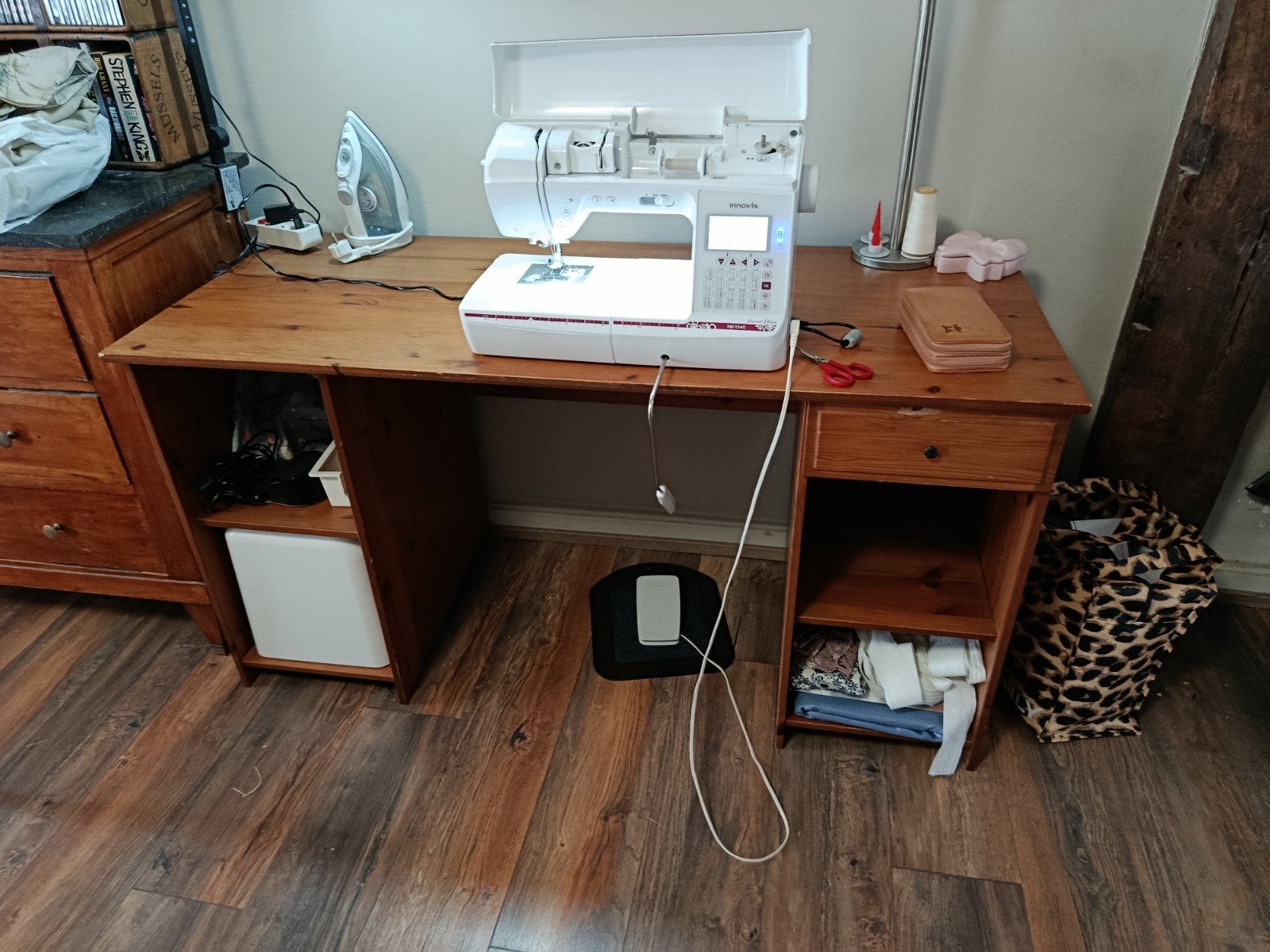 bureau hemnes ikea, Maison & Meubles, Classique, Enlèvement, IKEA, Bois