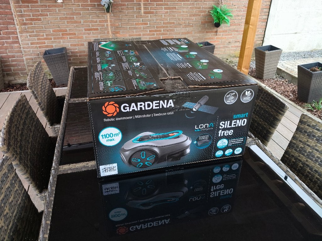 Nieuw in doos: Robotmaaier Gardena Smart Sileno free 1100, Bestuurbaar via app, Nieuw, Ophalen of Verzenden, 20 tot 25 cm