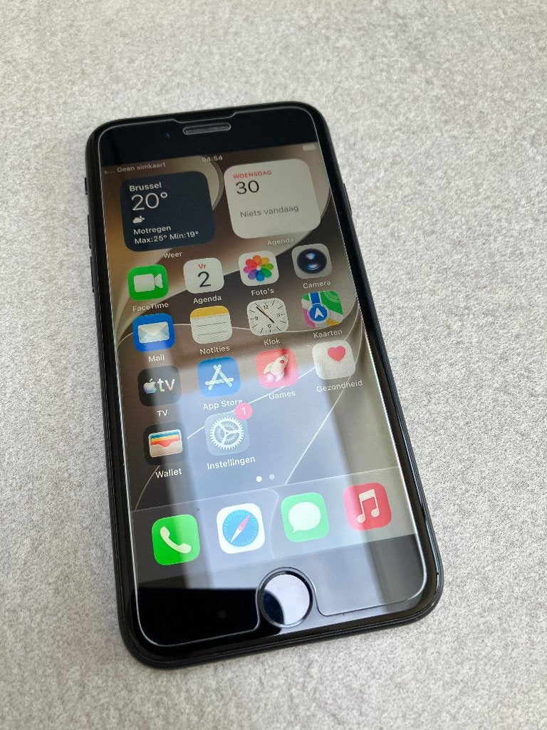 iPhone SE (2e generatie) 64GB zwart, Télécoms, 77 %, Enlèvement, Utilisé, 64 GB