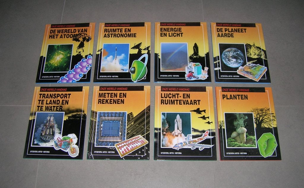 Boeken: ONZE WERELD VANDAAG, Boeken, Ophalen, Gelezen