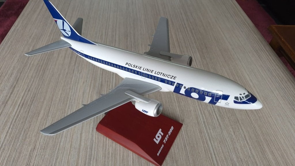 Boeing 737-300 - LOT Polish Airlines, 1:72 tot 1:144, Zo goed als nieuw, Vliegtuig, Ophalen