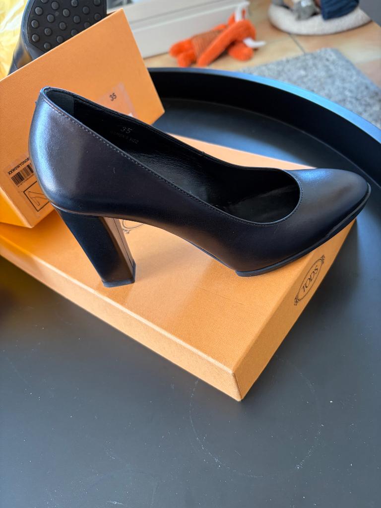 Dames schoenen(pumps) TOD’S maat 35 nieuw, Pumps, Verzenden, Zwart, Zo goed als nieuw